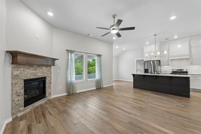 16129 Villa Valeria Way, Edmond, OK 73013