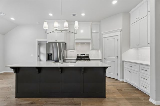 16129 Villa Valeria Way, Edmond, OK 73013
