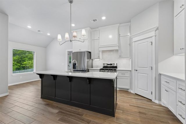 16129 Villa Valeria Way, Edmond, OK 73013