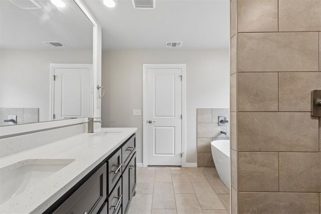 16129 Villa Valeria Way, Edmond, OK 73013