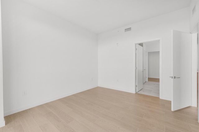 1400 Biscayne Boulevard 4003, Miami, FL 33132