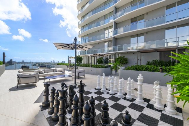 1400 Biscayne Boulevard 4003, Miami, FL 33132