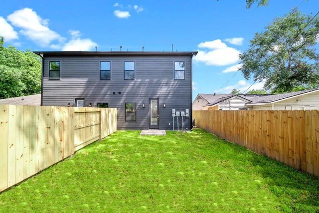 4930 Chennault Road, Houston, TX 77033