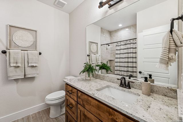 197 Bogi, Canyon Lake, TX 78133