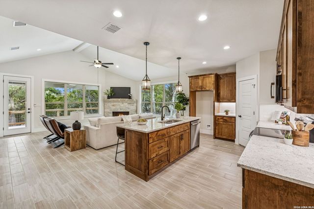 197 Bogi, Canyon Lake, TX 78133