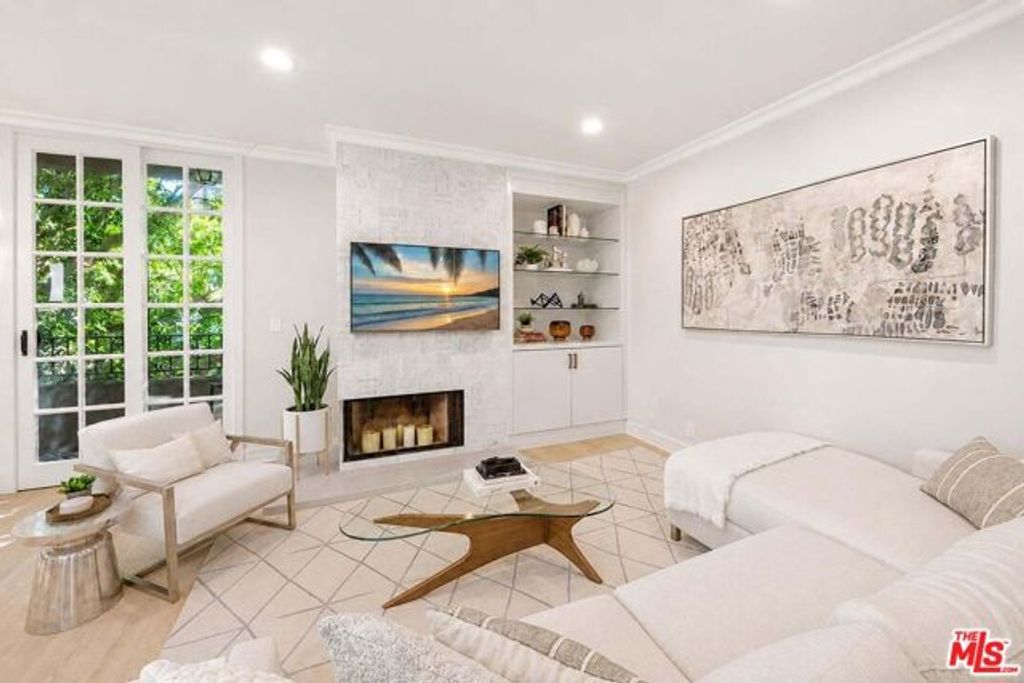 412 Arnaz Drive 7, Los Angeles, CA 90048