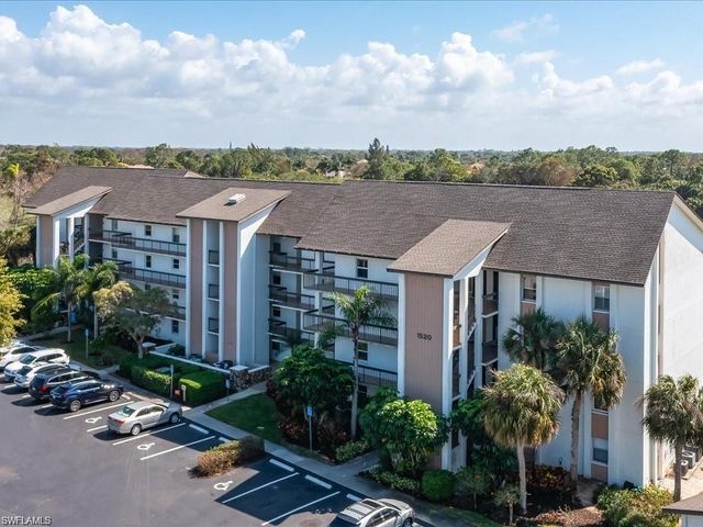 1520 Imperial Golf Course BLVD 211, Naples, FL 34110