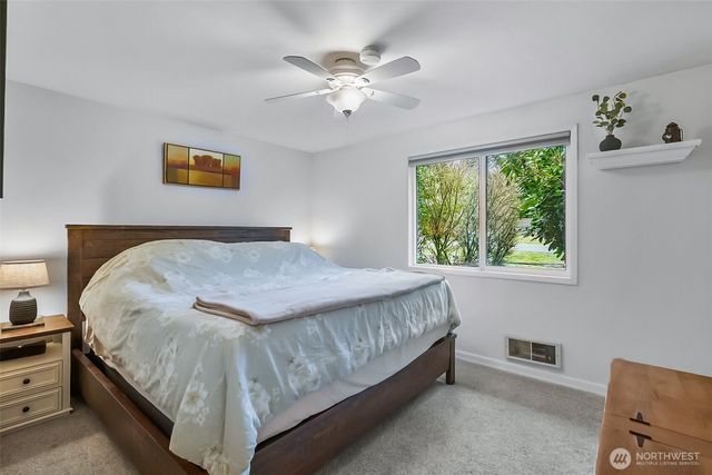 17419 Gravenstein Road, Bothell, WA 98012