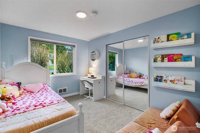 17419 Gravenstein Road, Bothell, WA 98012