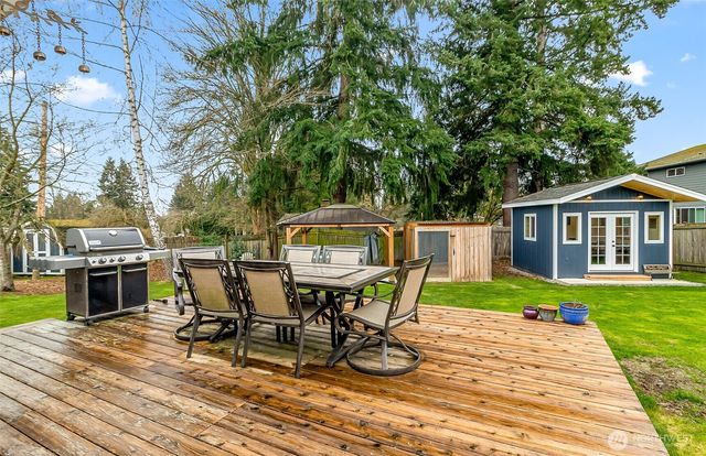 17419 Gravenstein Road, Bothell, WA 98012