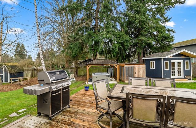 17419 Gravenstein Road, Bothell, WA 98012
