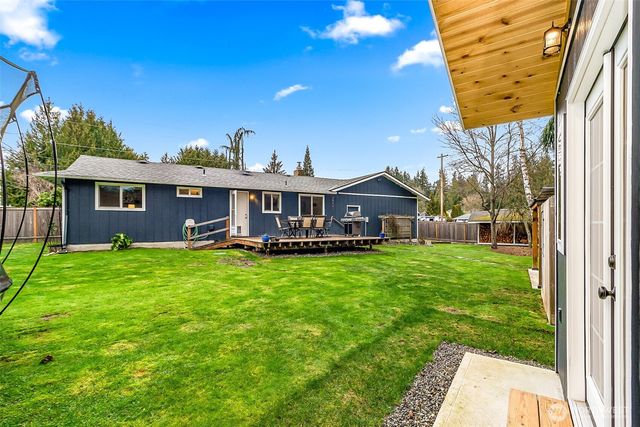 17419 Gravenstein Road, Bothell, WA 98012