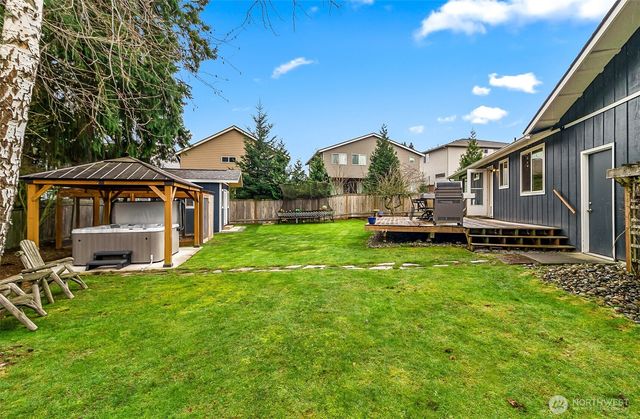 17419 Gravenstein Road, Bothell, WA 98012