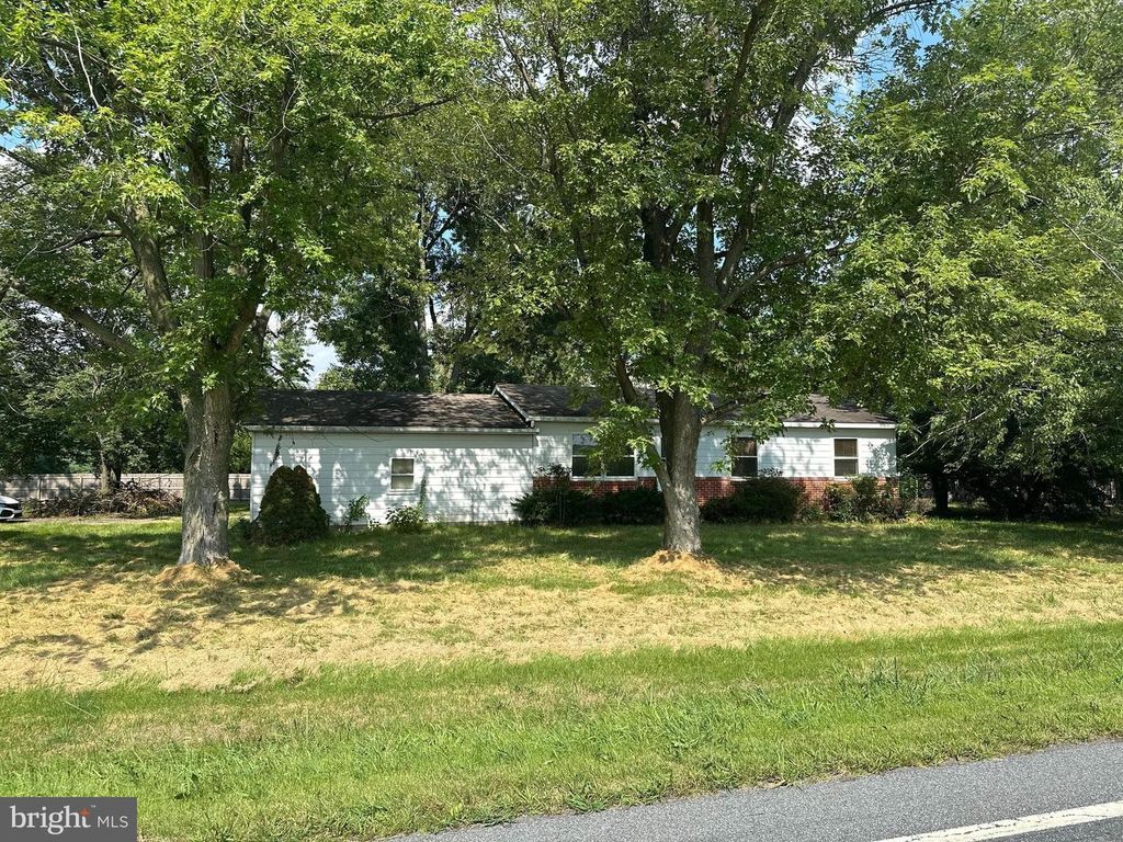 3318 UNDERWOODS CORNER RD, Clayton, DE 19938