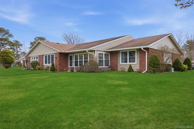 150 Eastbourne Court B, Ridge, NY 11961