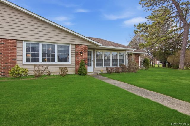150 Eastbourne Court B, Ridge, NY 11961