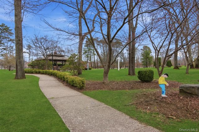 150 Eastbourne Court B, Ridge, NY 11961