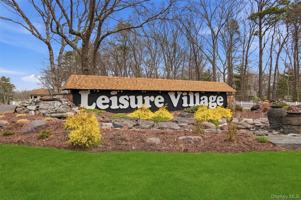 150 Eastbourne Court B, Ridge, NY 11961