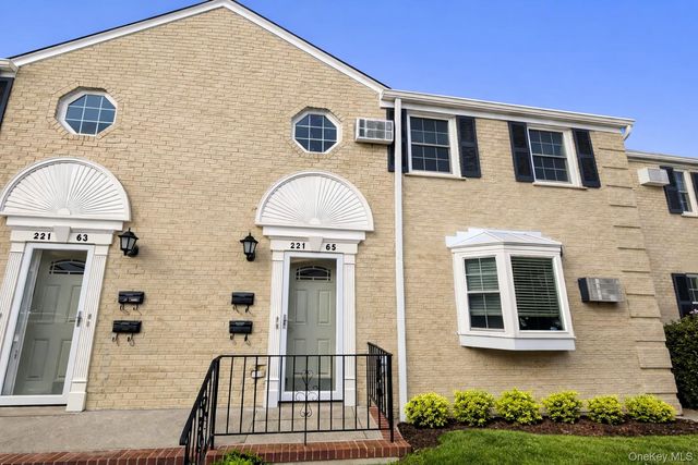 22105 67th Avenue 1A, Oakland Gardens, NY 11364