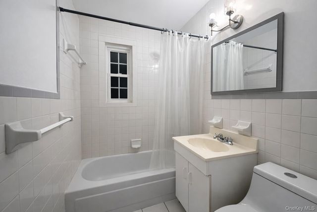 22105 67th Avenue 1A, Oakland Gardens, NY 11364