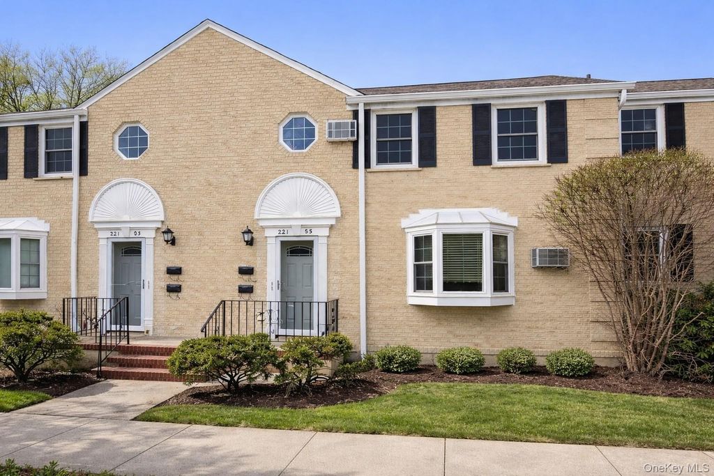 22105 67th Avenue 1A, Oakland Gardens, NY 11364