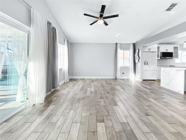 2605 HAWTHORNE LANE, Kissimmee, FL 34743