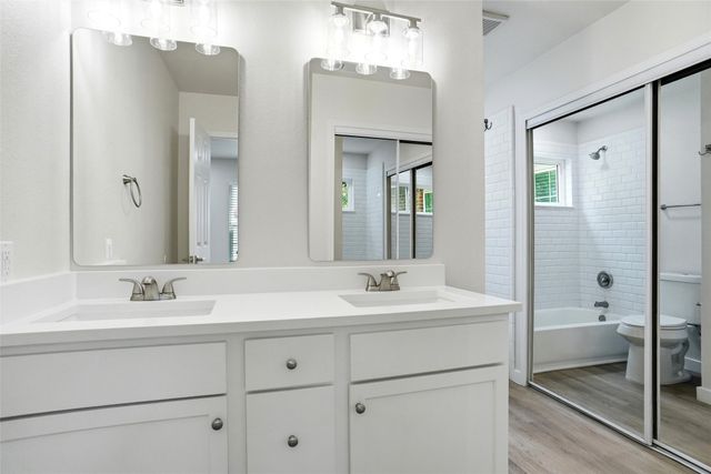 300 Lamesa Court, Irving, TX 75063