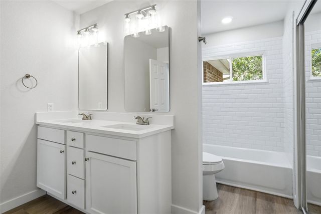 300 Lamesa Court, Irving, TX 75063