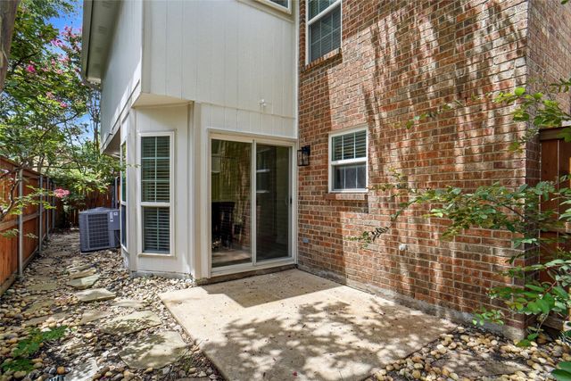 300 Lamesa Court, Irving, TX 75063