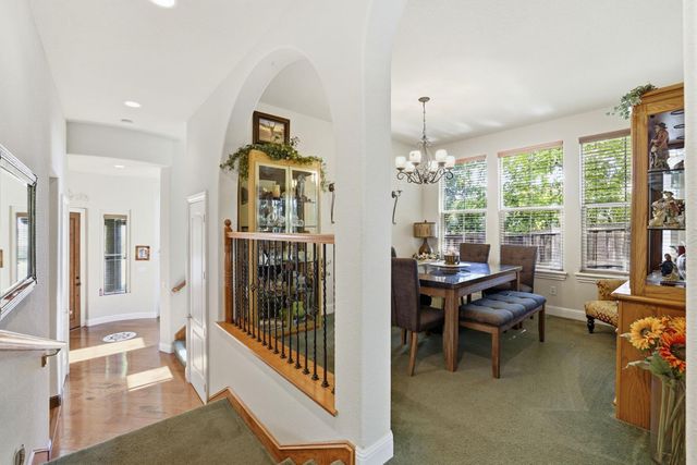 325 Carpenter Hill Rd, Folsom, CA 95630