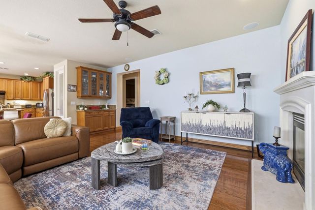 325 Carpenter Hill Rd, Folsom, CA 95630