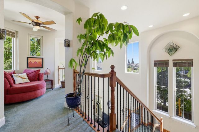 325 Carpenter Hill Rd, Folsom, CA 95630