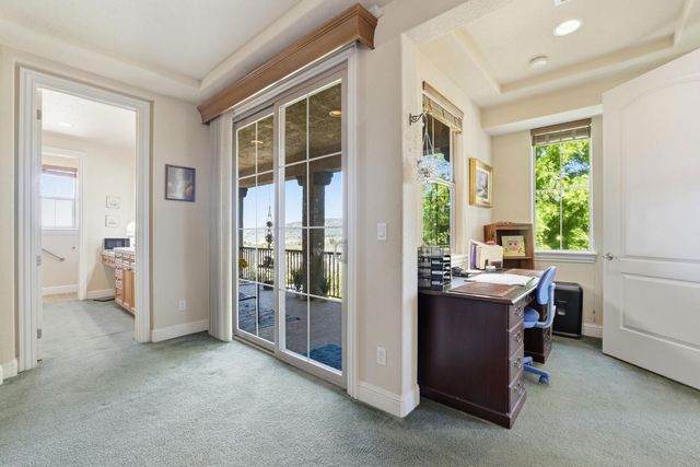 325 Carpenter Hill Rd, Folsom, CA 95630