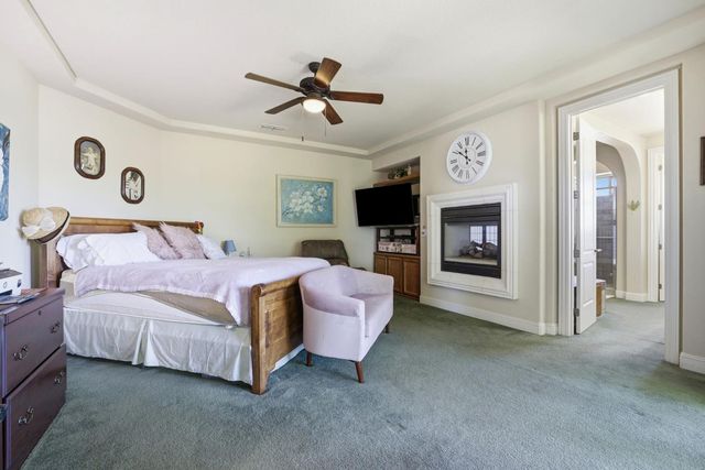 325 Carpenter Hill Rd, Folsom, CA 95630