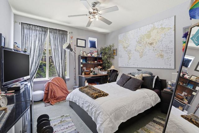 325 Carpenter Hill Rd, Folsom, CA 95630