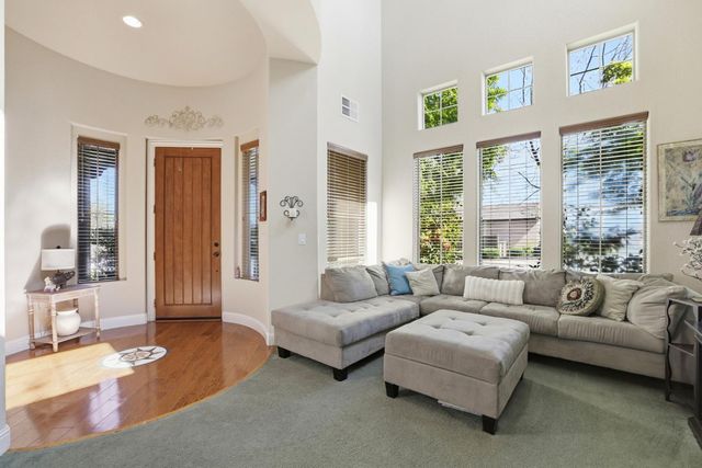 325 Carpenter Hill Rd, Folsom, CA 95630