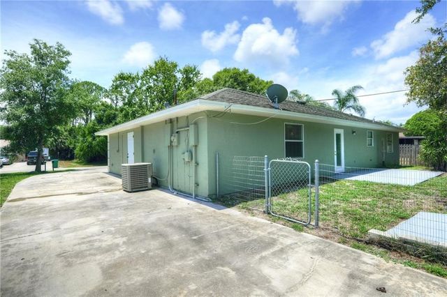 834 Jamaica Avenue, Sebastian, FL 32958