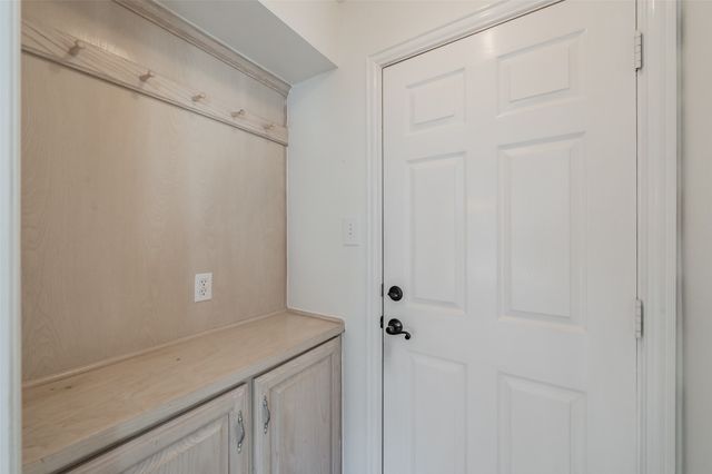 3108 Creekwood Court, Bedford, TX 76021