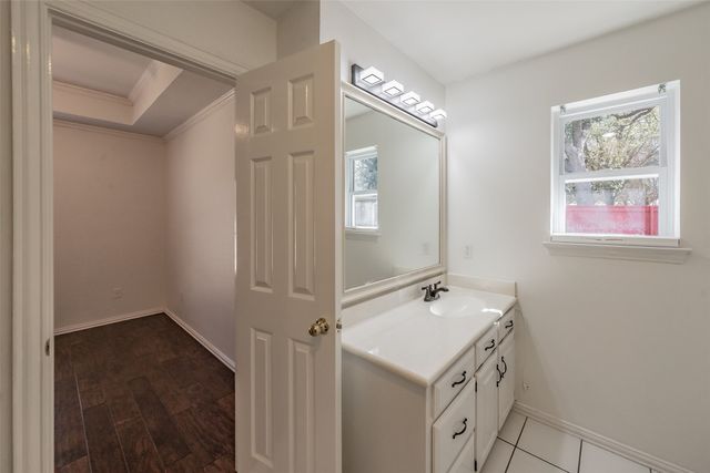 3108 Creekwood Court, Bedford, TX 76021