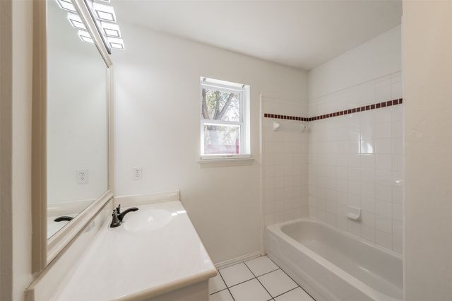 3108 Creekwood Court, Bedford, TX 76021