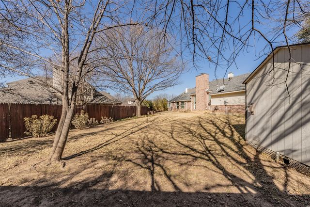 3108 Creekwood Court, Bedford, TX 76021