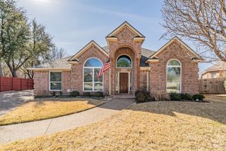 3108 Creekwood Court, Bedford, TX 76021
