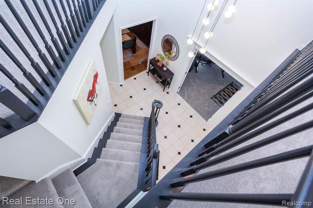 3585 Winding Brook Circle 89, Rochester Hills, MI 48309