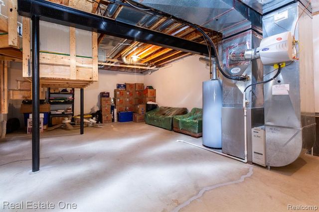 3585 Winding Brook Circle 89, Rochester Hills, MI 48309