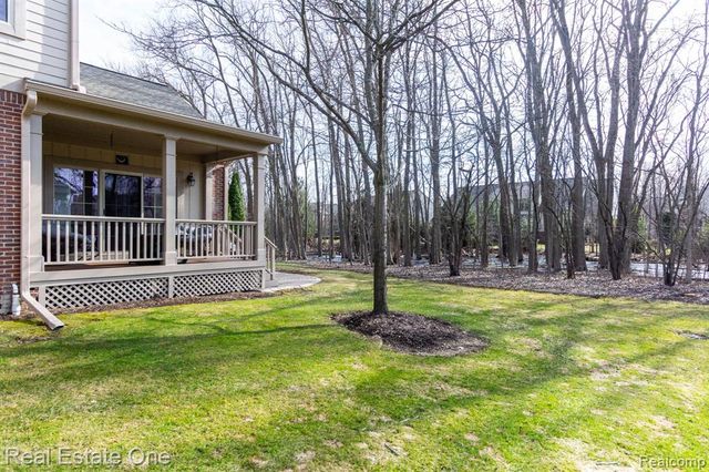 3585 Winding Brook Circle 89, Rochester Hills, MI 48309