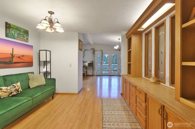 12611 NE 197th Street, Bothell, WA 98011