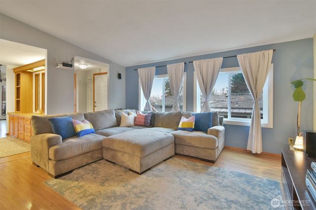 12611 NE 197th Street, Bothell, WA 98011