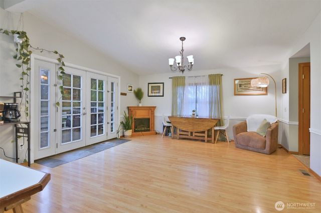 12611 NE 197th Street, Bothell, WA 98011