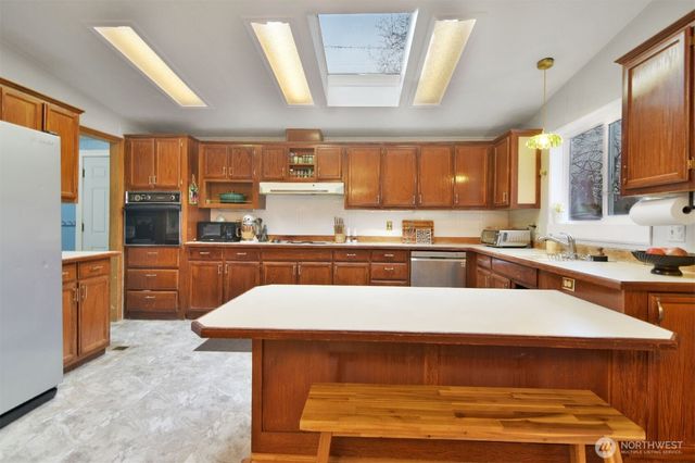 12611 NE 197th Street, Bothell, WA 98011