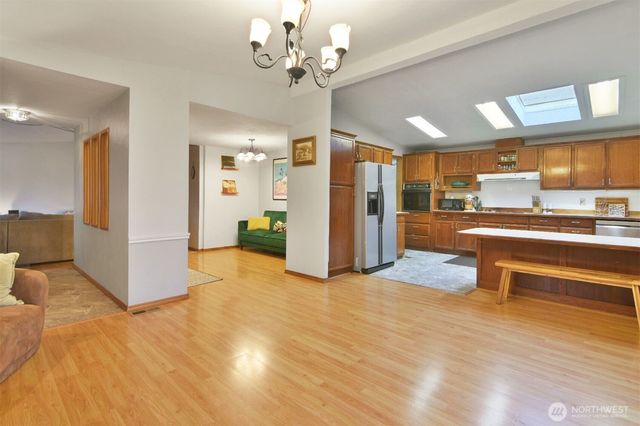 12611 NE 197th Street, Bothell, WA 98011